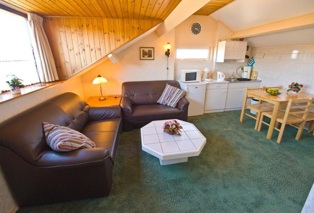 Guesthouse De Zonnestraal De Koog  Zimmer foto